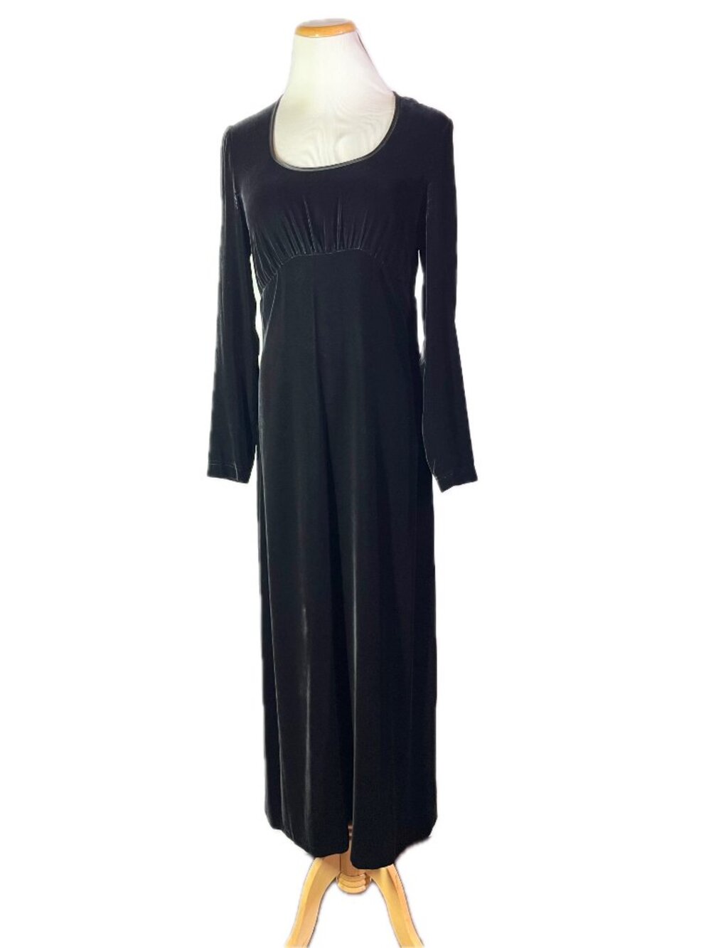 Vintage Laura Ashley Size US 6 Black Velvet Long Sleeve Dress Empire Waist